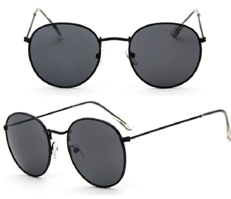 Women Retro Round Sunglasses – Timeless Elegance with a Modern Touch